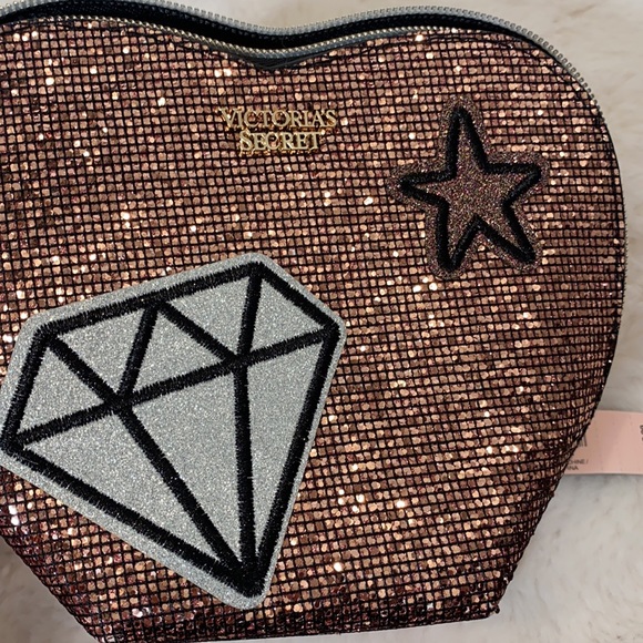 VICTORIAS SECRET PINK GLITTER SEQUIN HEART COSMETIC MAKEUP BAG - Picture 3 of 8